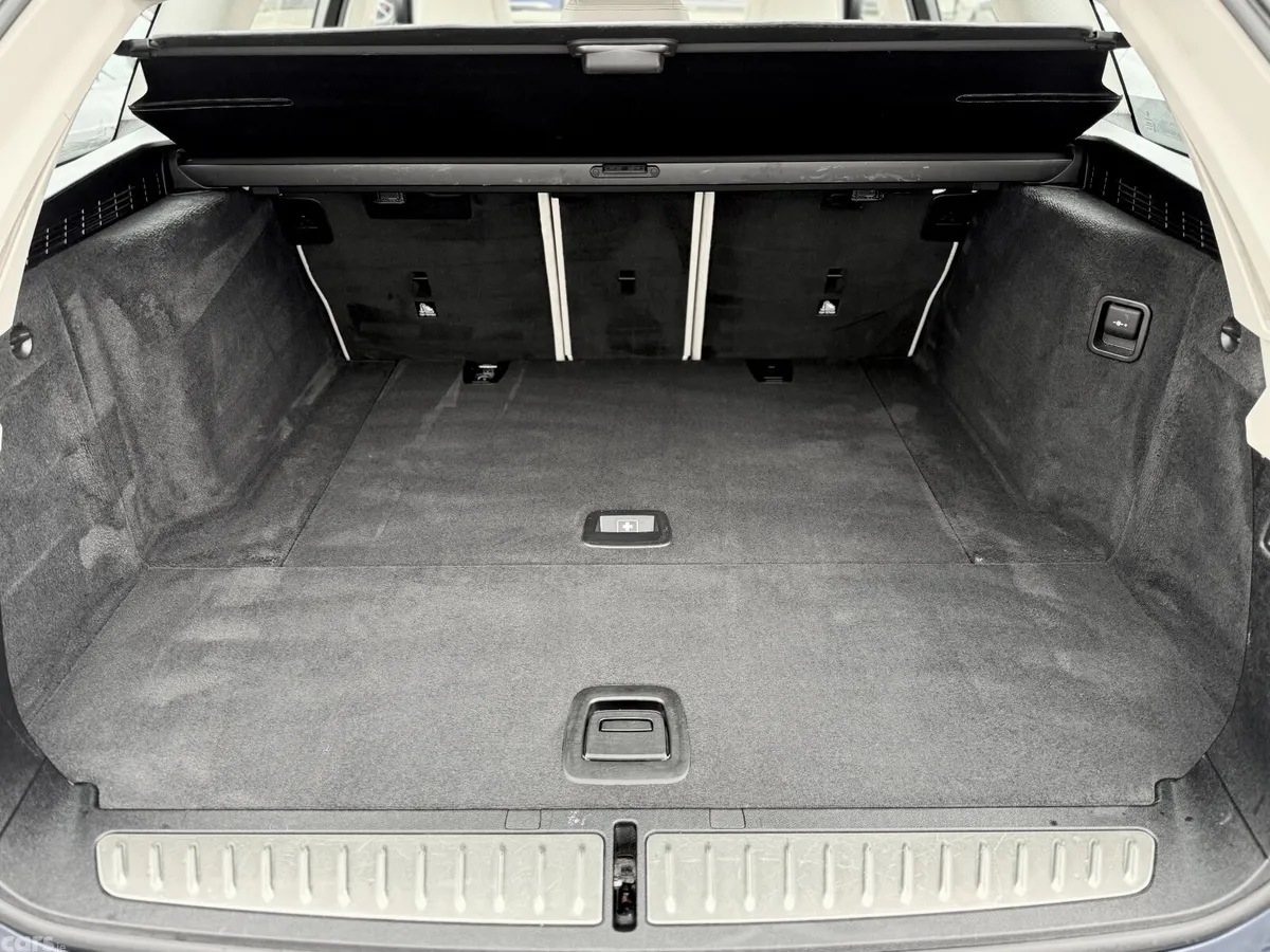 BMW 5-Series Estate, Diesel, 2019, Blue