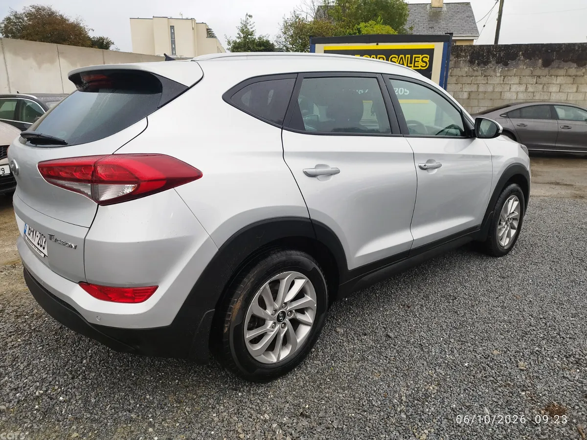 Hyundai Tucson SUV, Diesel, 2016, Silver