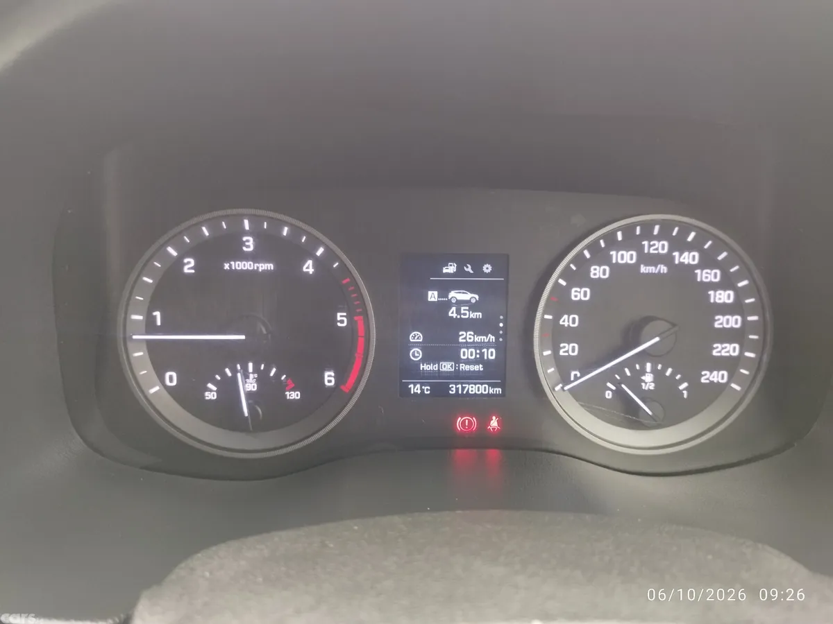 Hyundai Tucson SUV, Diesel, 2016, Silver