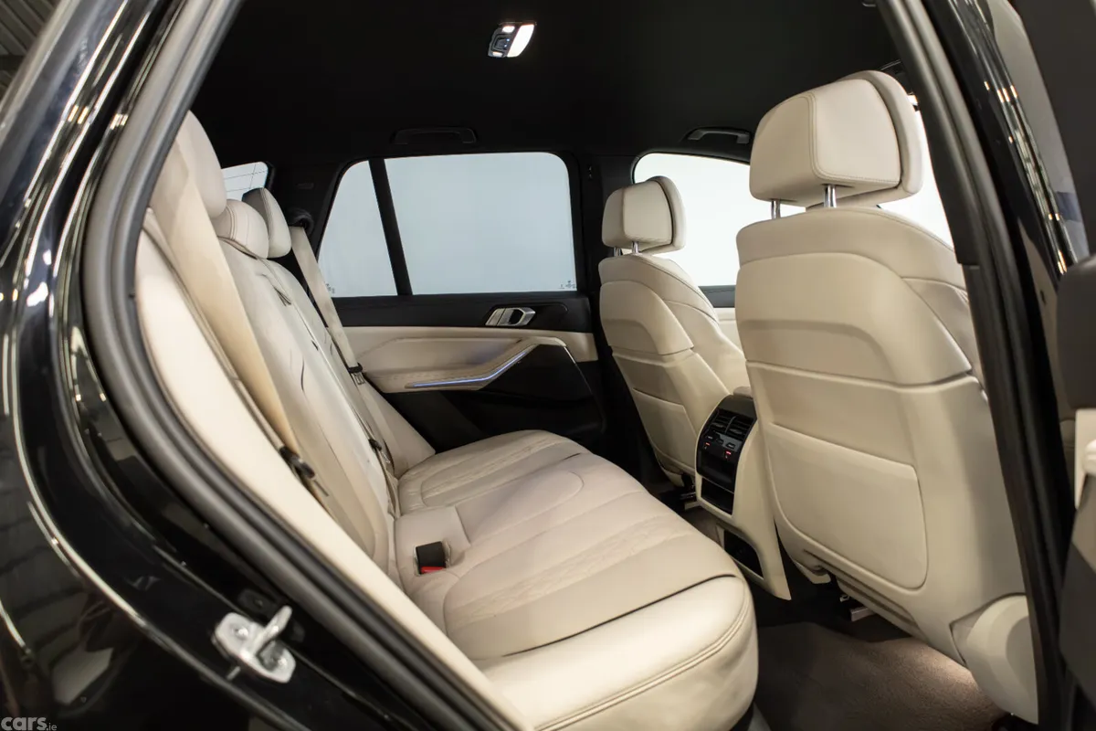 BMW X5 SUV, Petrol Plug-in Hybrid, 2023, Black