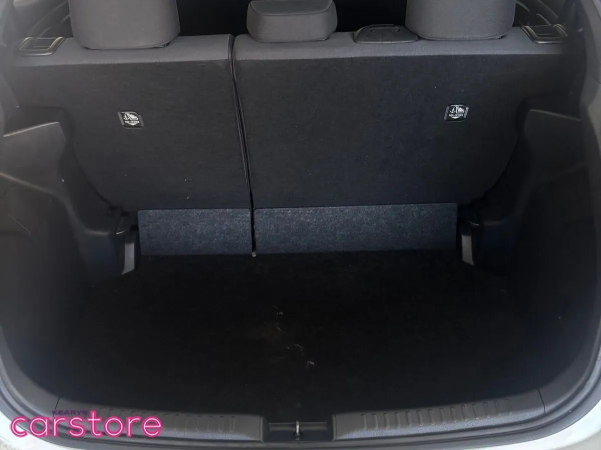 Toyota Yaris Hatchback, Petrol Hybrid, 2021, White