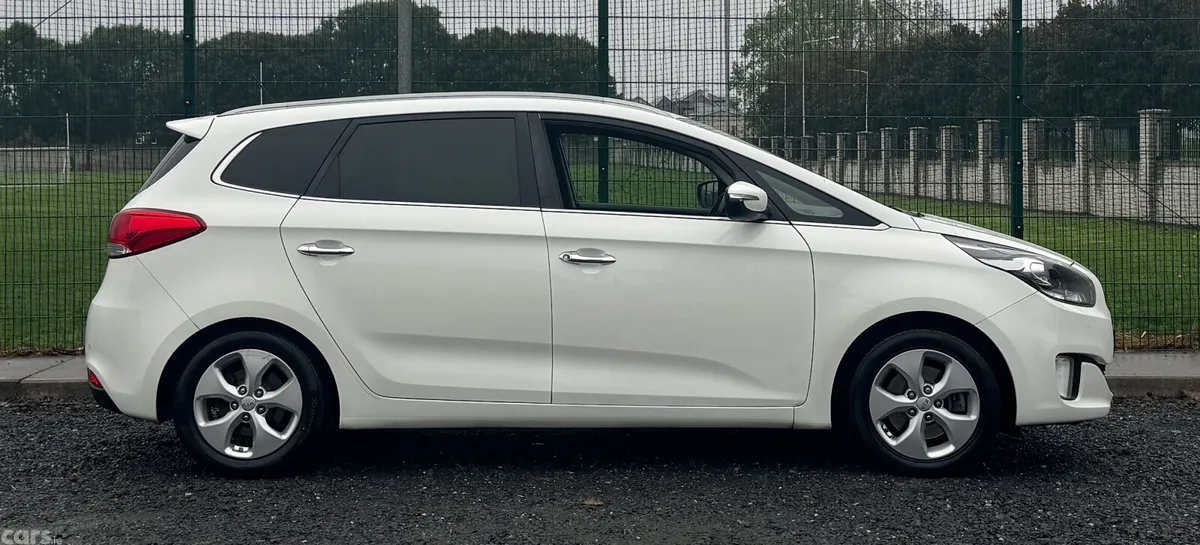 Kia Carens MPV, Diesel, 2017, White