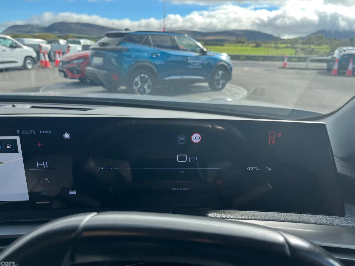 Peugeot 3008 MPV, Petrol Hybrid, 2024, Grey