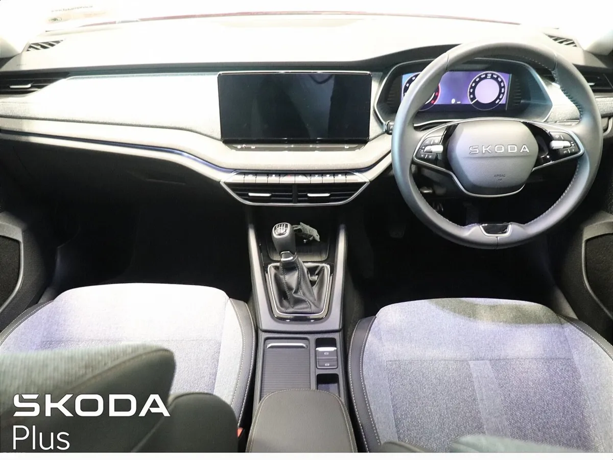 Skoda Octavia Saloon, Diesel, 2026, Red