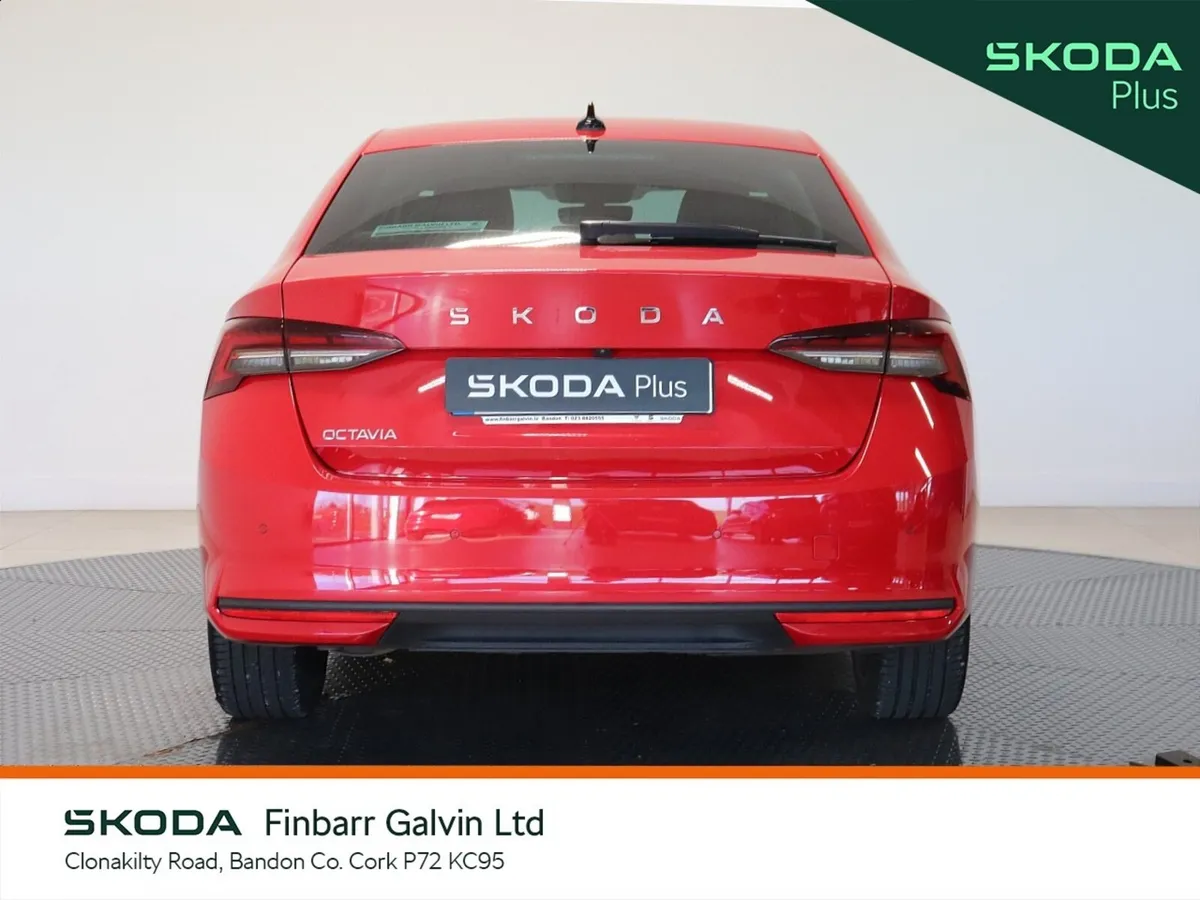 Skoda Octavia Saloon, Diesel, 2026, Red