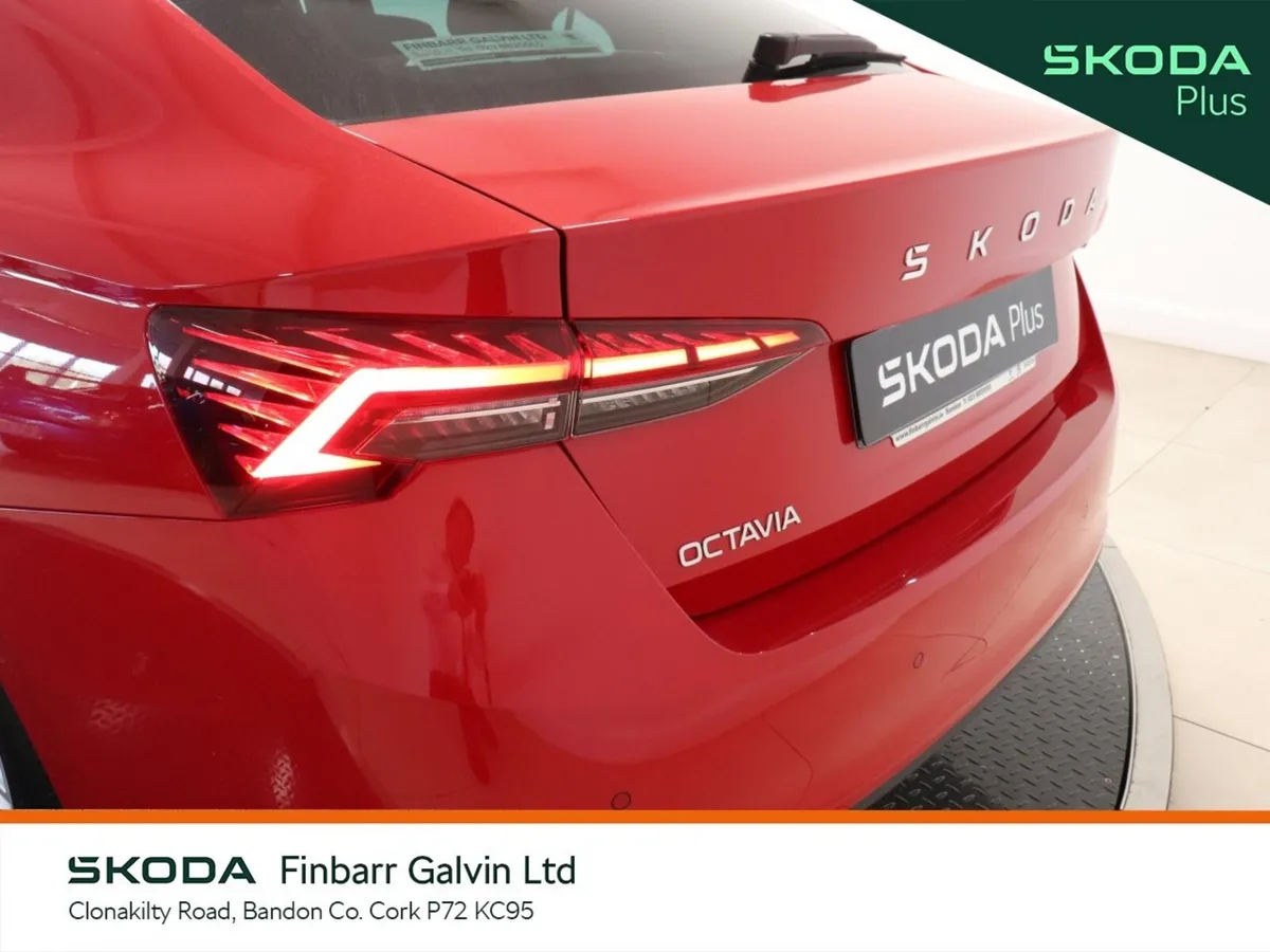 Skoda Octavia Saloon, Diesel, 2026, Red