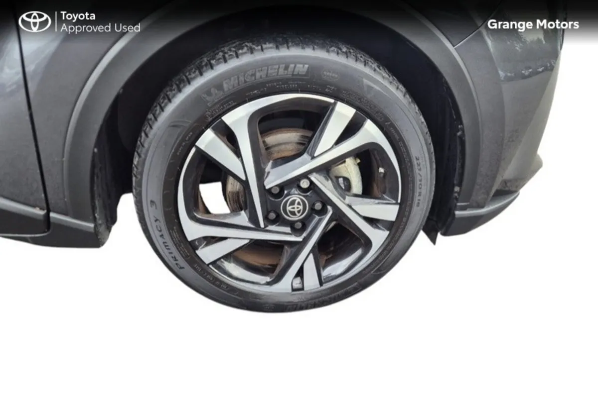 Toyota C-HR SUV, Petrol Hybrid, 2023, Grey