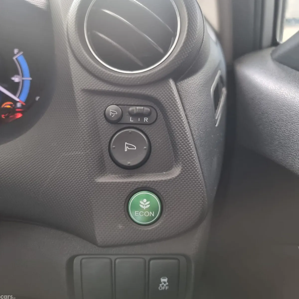 Honda Insight Saloon, Petrol Hybrid, 2011, Silver