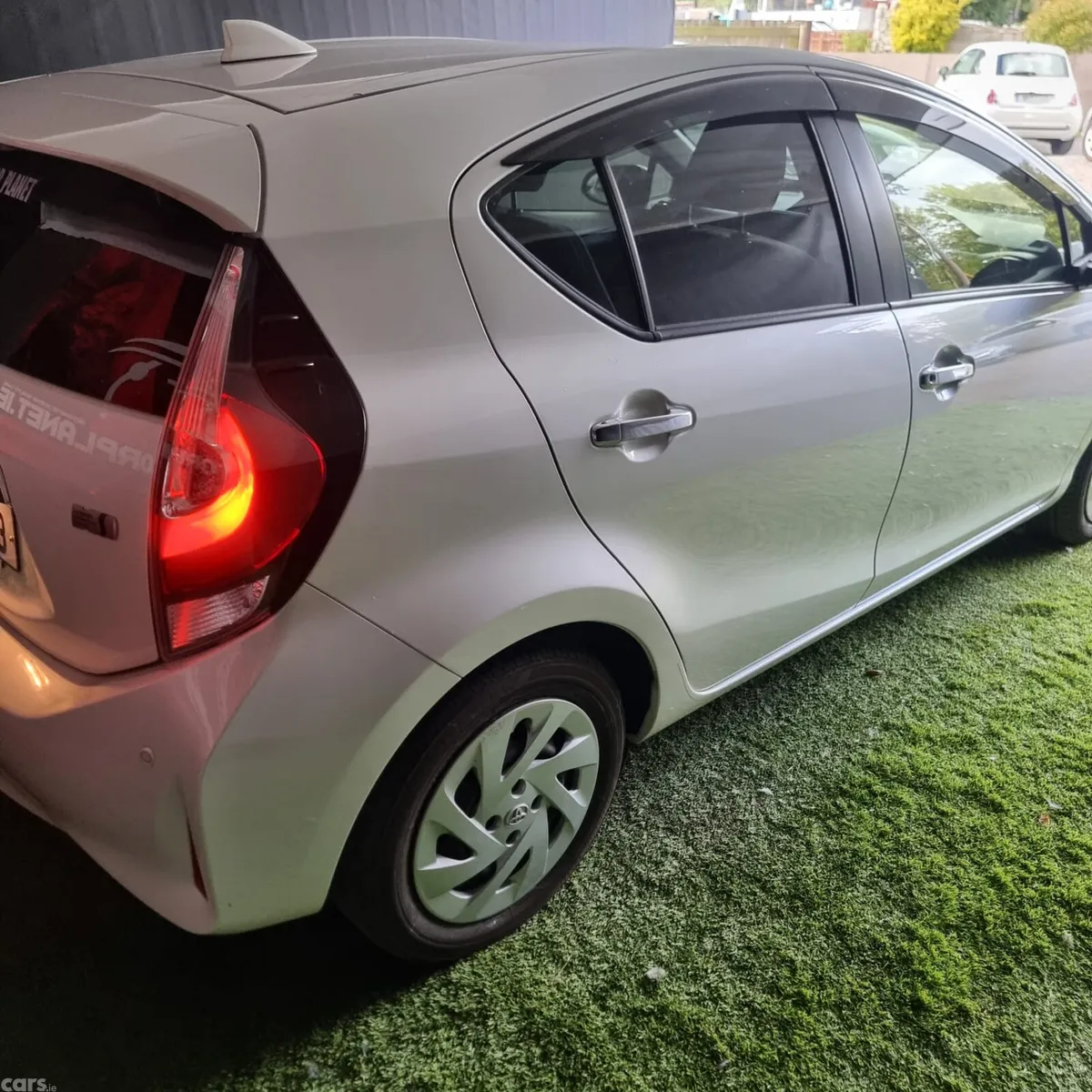 Toyota Aqua Hatchback, Petrol Hybrid, 2019, White