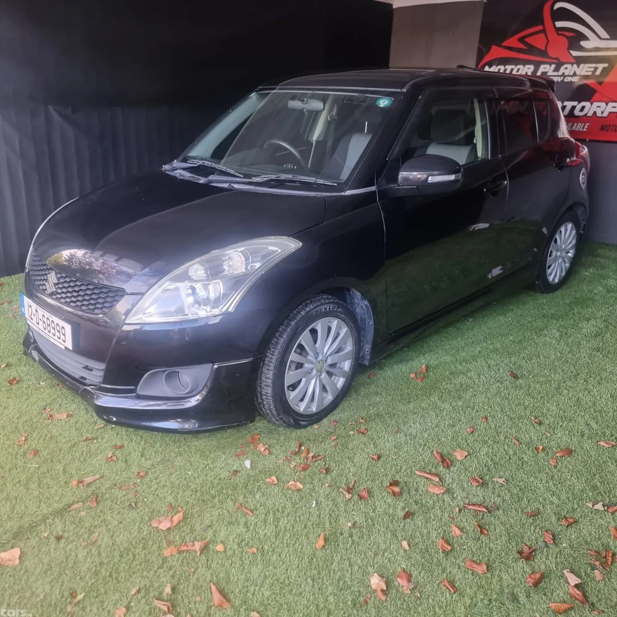 Suzuki Swift Hatchback, Petrol, 2012, Black