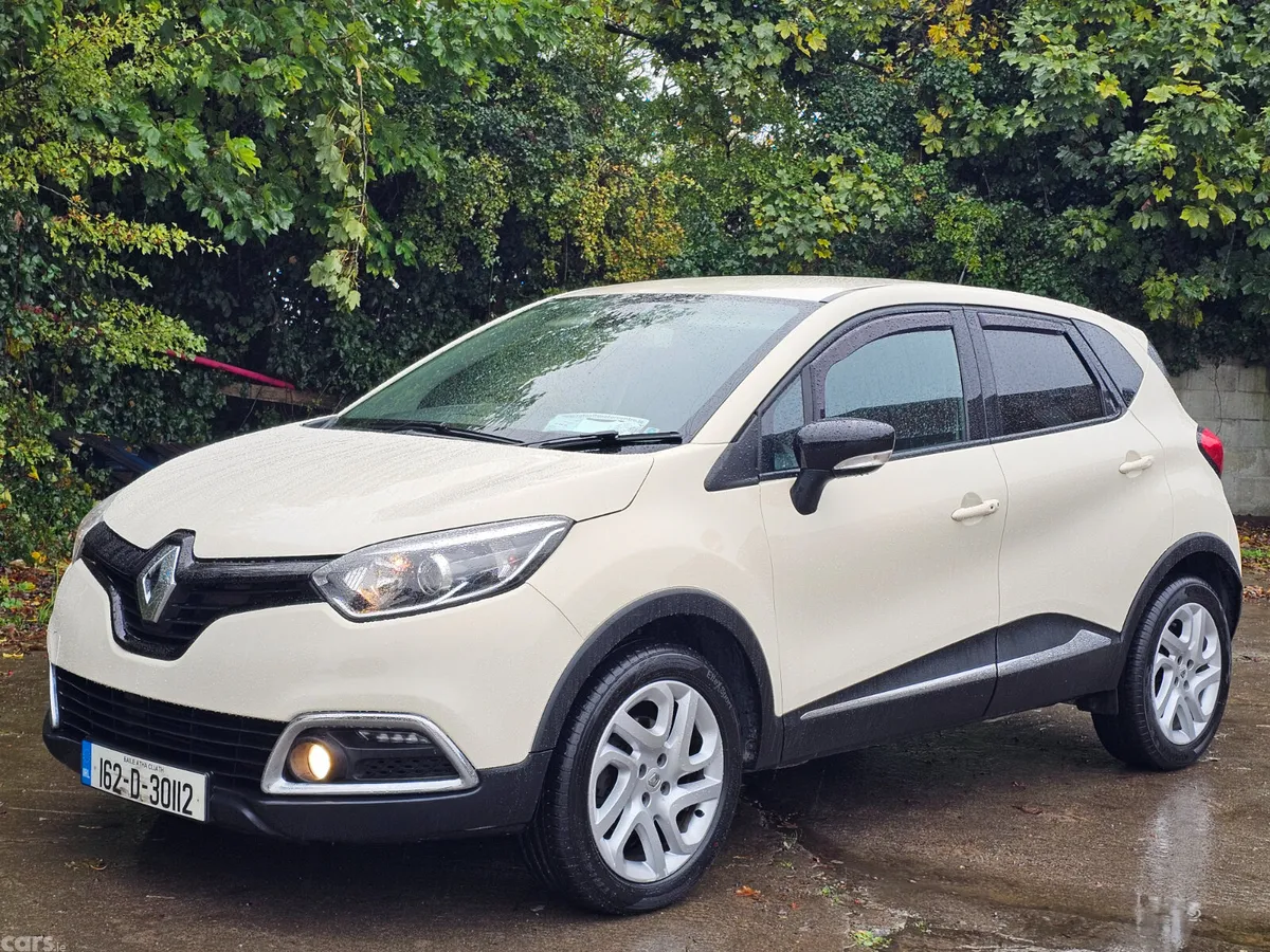 Renault Captur Hatchback, Diesel, 2016, Beige