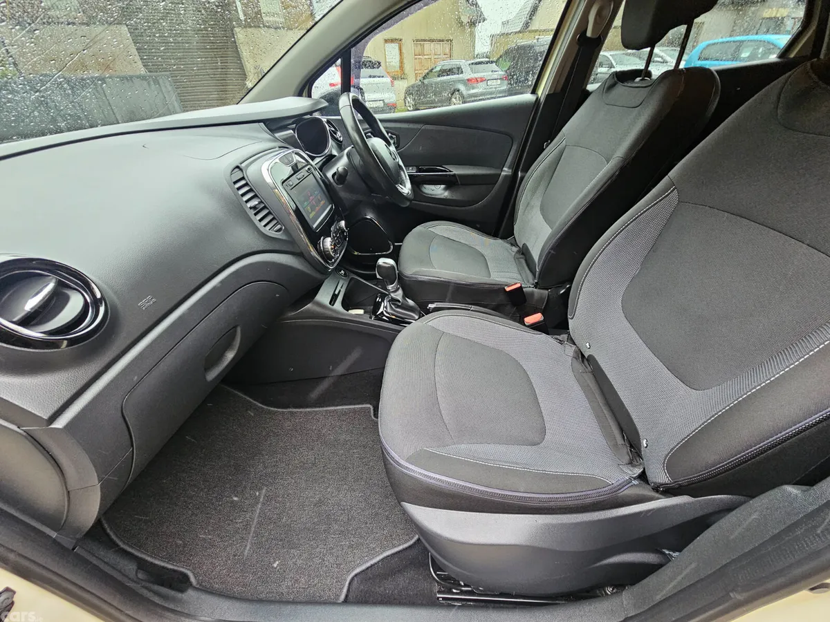 Renault Captur Hatchback, Diesel, 2016, Beige