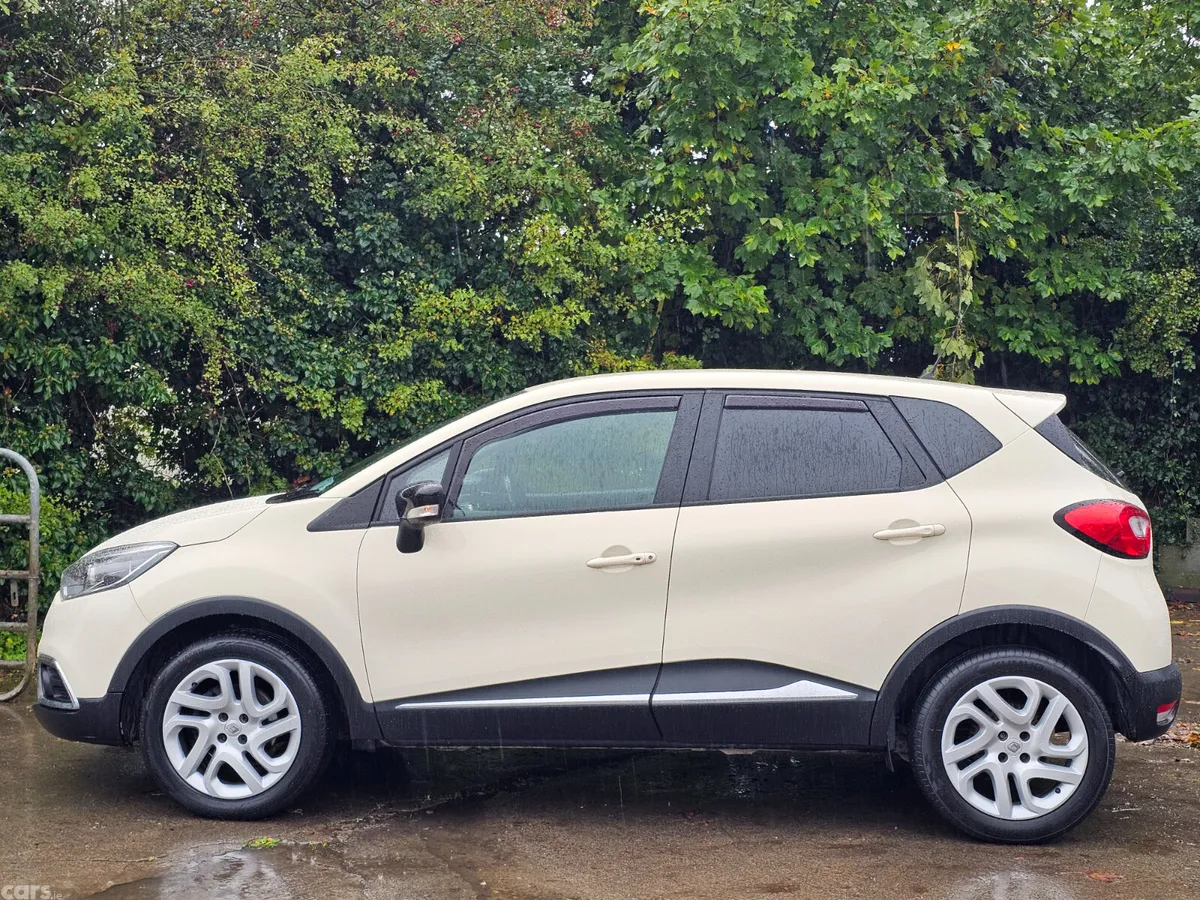 Renault Captur Hatchback, Diesel, 2016, Beige