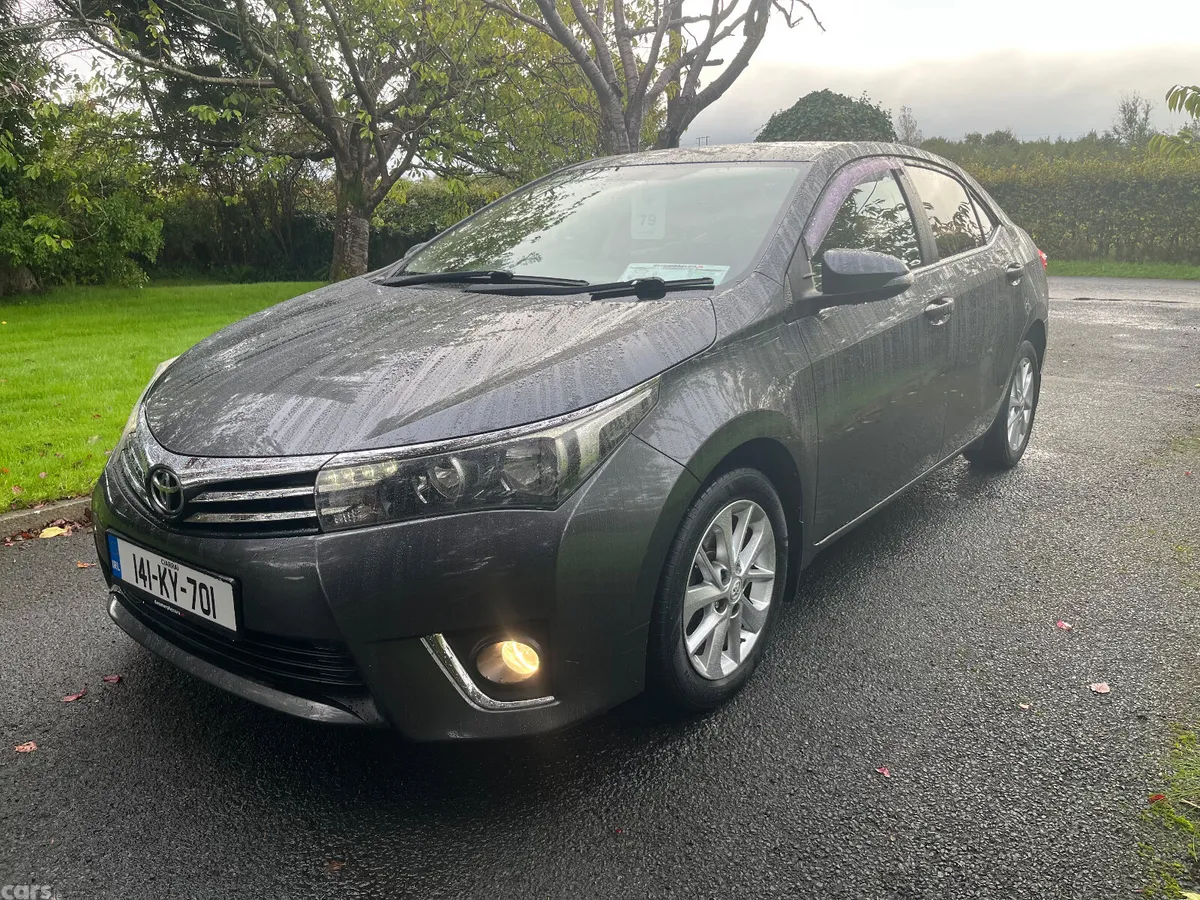 Toyota Corolla Saloon, Diesel, 2014, Grey