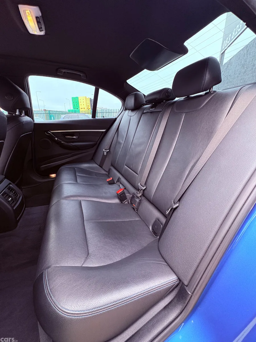 BMW 3-Series Saloon, Petrol, 2018, Blue