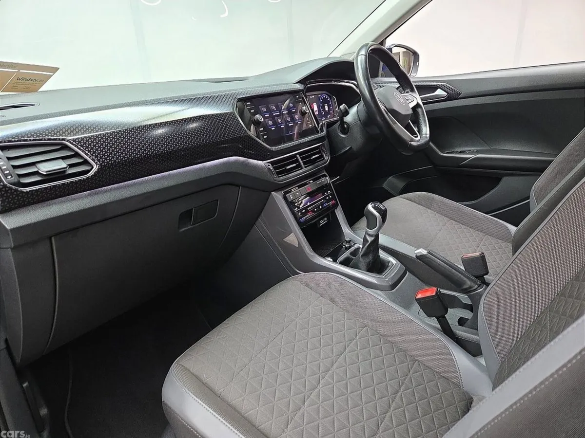 Volkswagen T-Cross Estate, Petrol, 2023, Blue