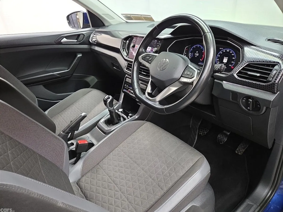 Volkswagen T-Cross Estate, Petrol, 2023, Blue