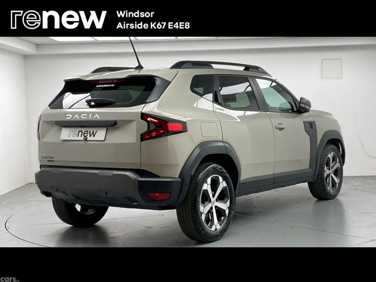 Dacia Duster SUV, Petrol Hybrid, 2026, Brown