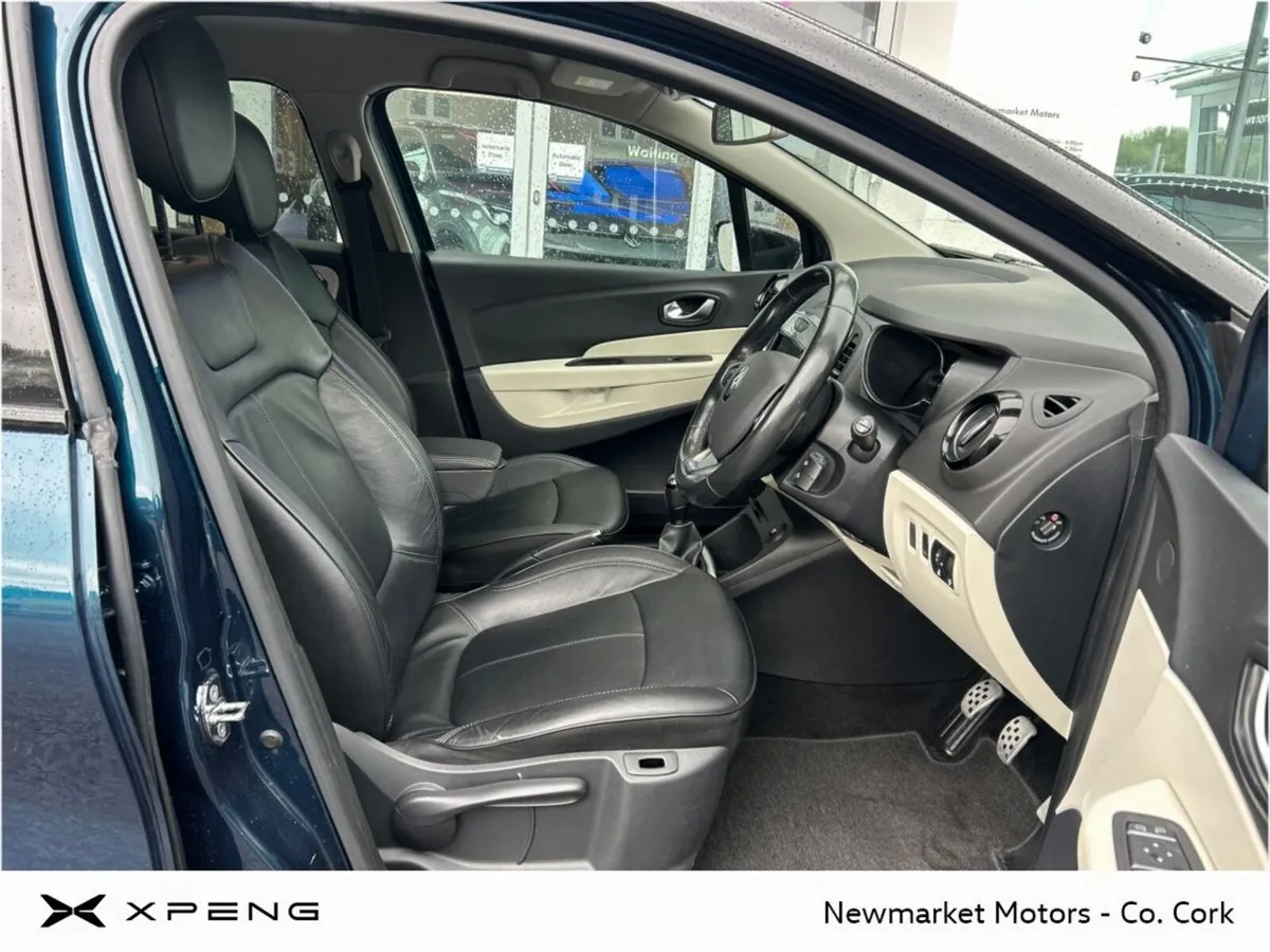 Renault Captur Hatchback, Petrol, 2020, Blue