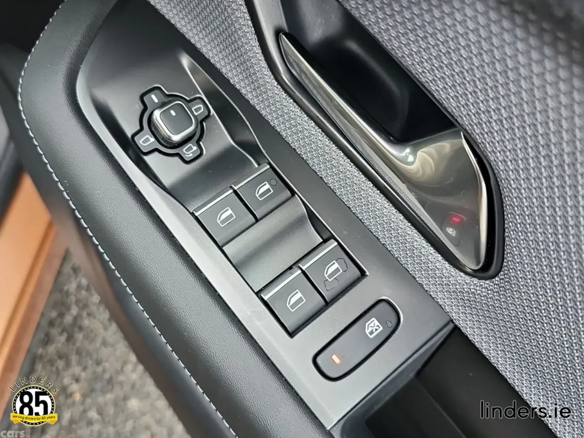 Opel Grandland SUV, Petrol Hybrid, 2026, Brown
