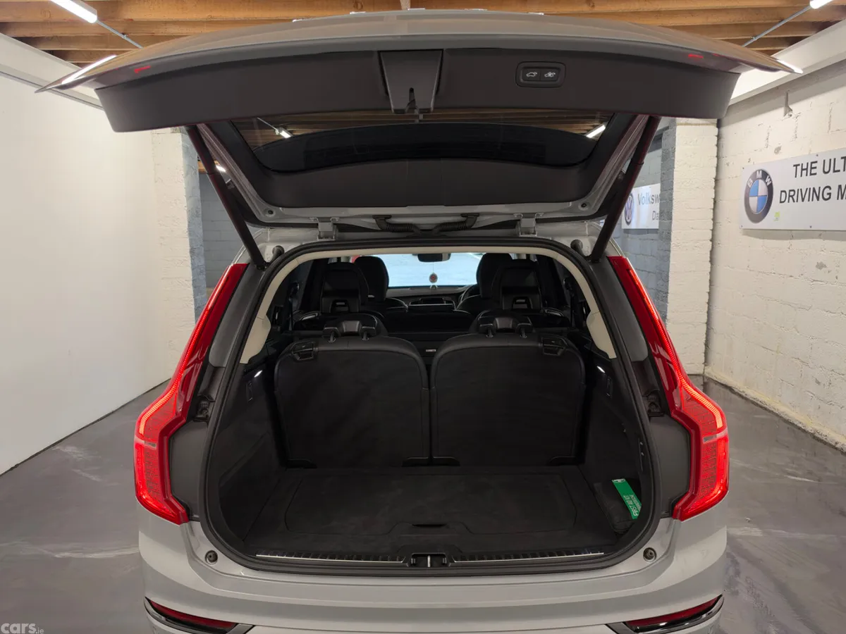 Volvo XC90 SUV, Petrol Hybrid, 2024, Grey