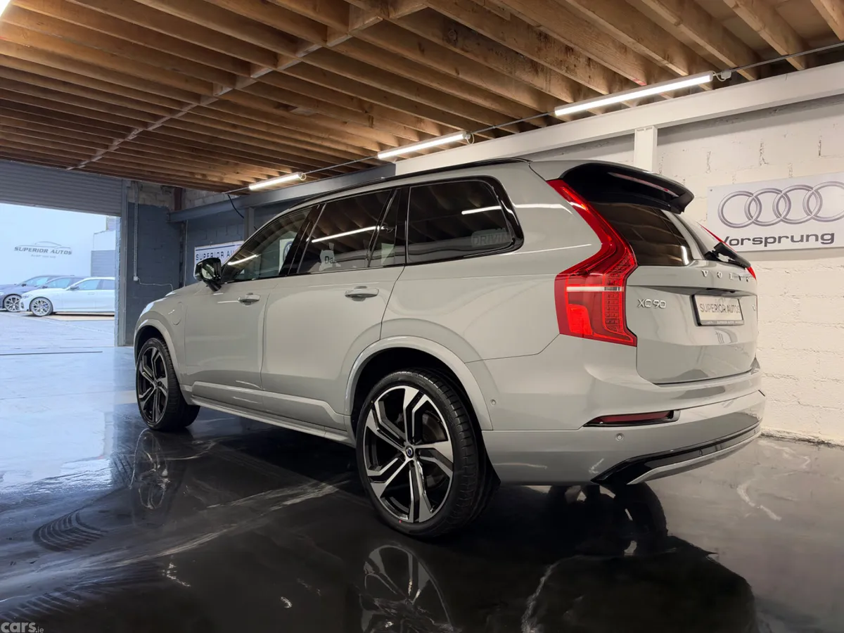 Volvo XC90 SUV, Petrol Hybrid, 2024, Grey