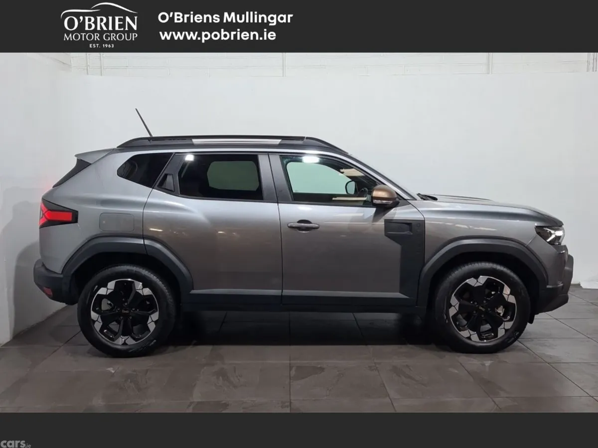 Dacia Duster SUV, Petrol Hybrid, 2026, Grey