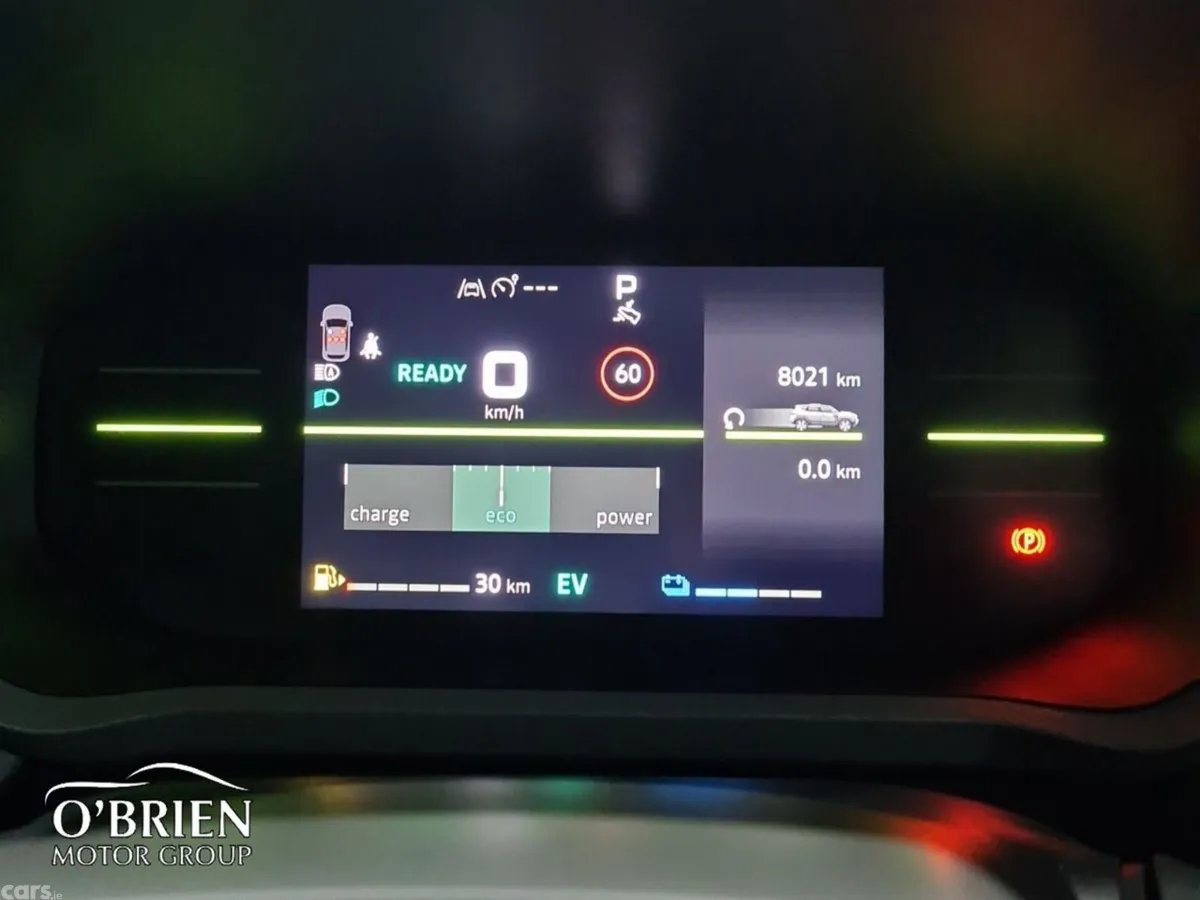 Dacia Duster SUV, Petrol Hybrid, 2026, Grey