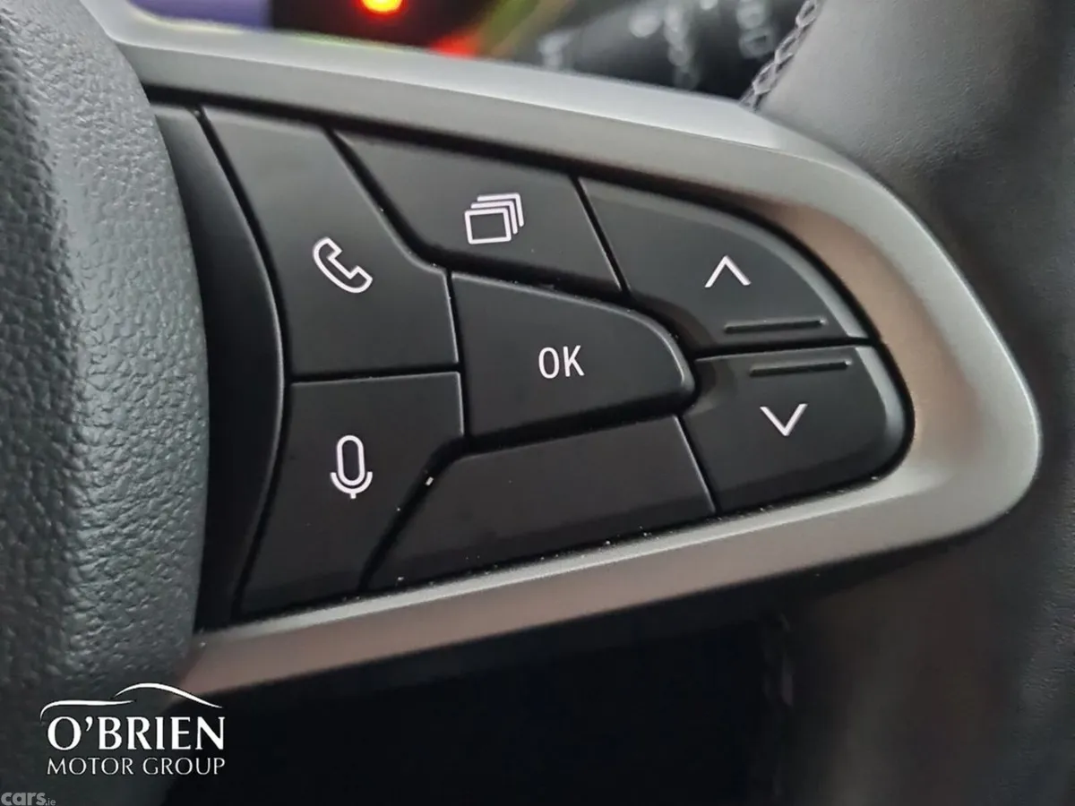 Dacia Duster SUV, Petrol Hybrid, 2026, Grey