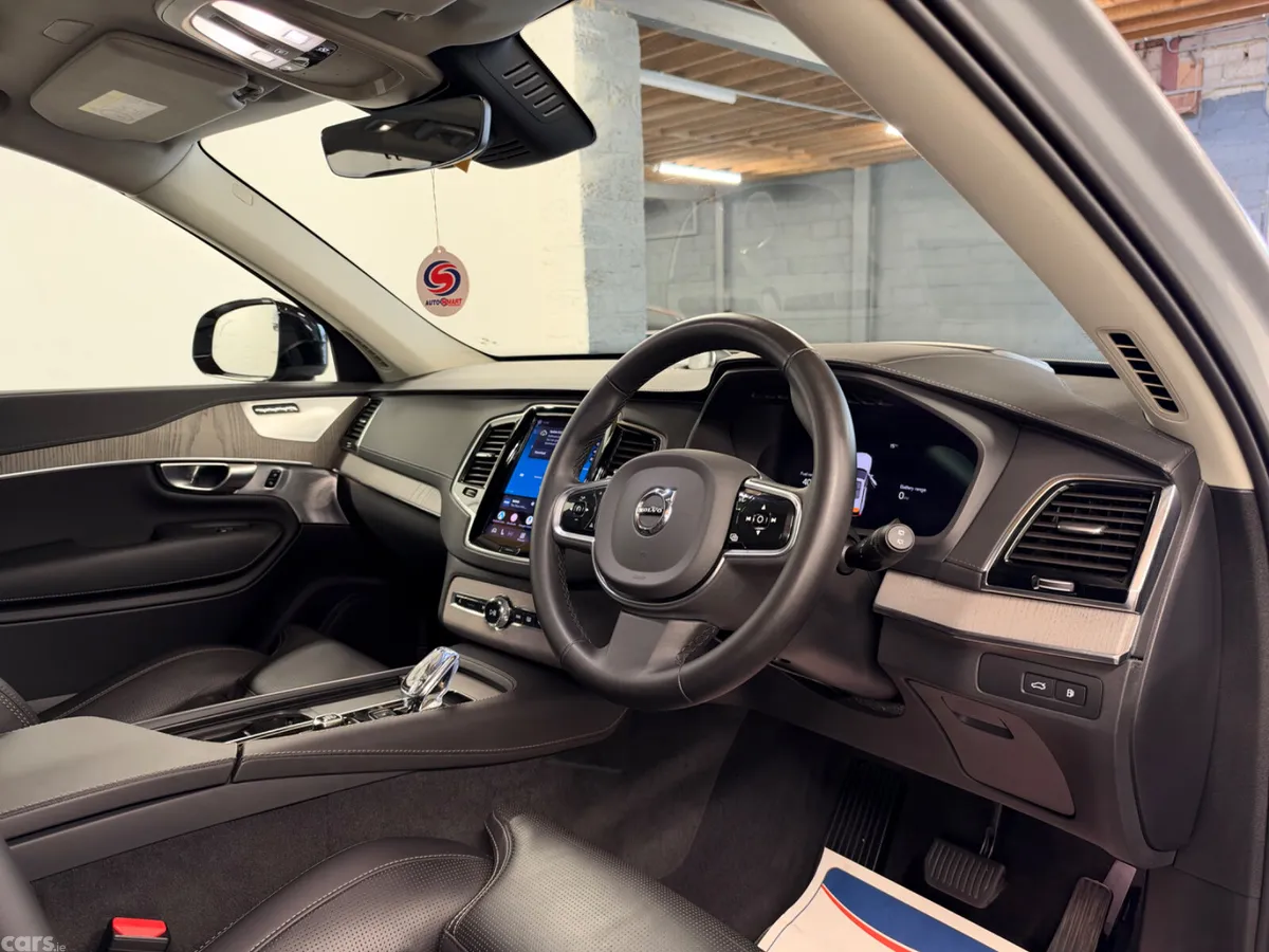 Volvo XC90 SUV, Petrol Hybrid, 2024, Grey