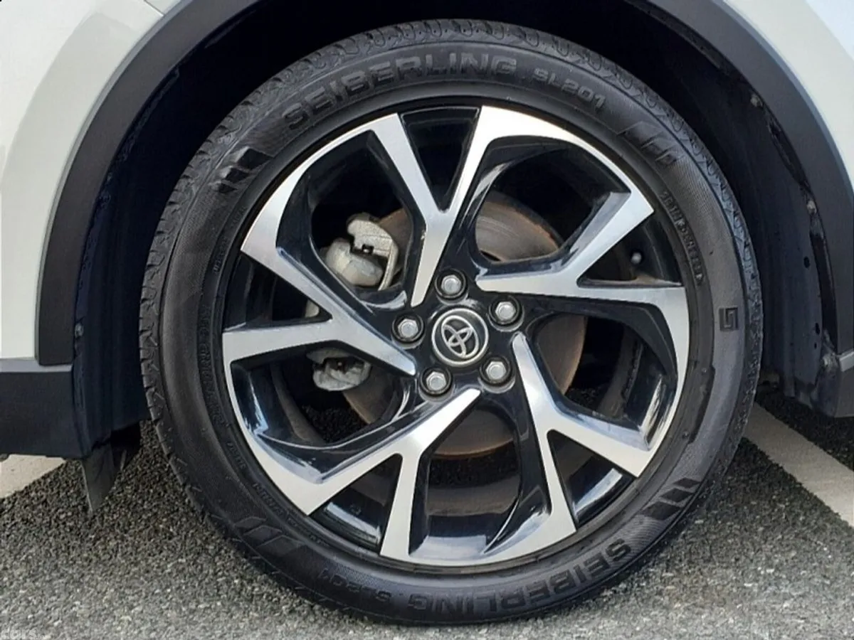 Toyota C-HR Saloon, Petrol Hybrid, 2019, White
