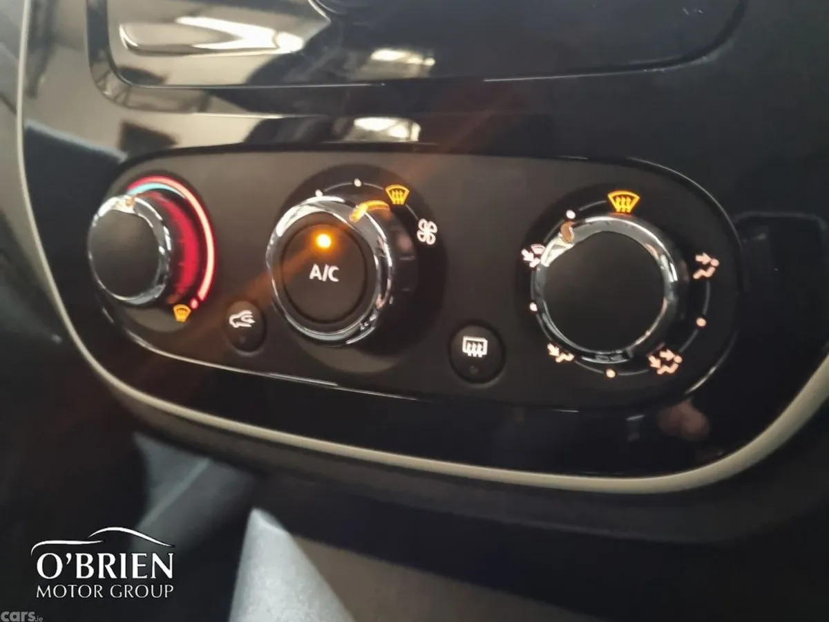 Renault Captur Hatchback, Petrol, 2020, Blue