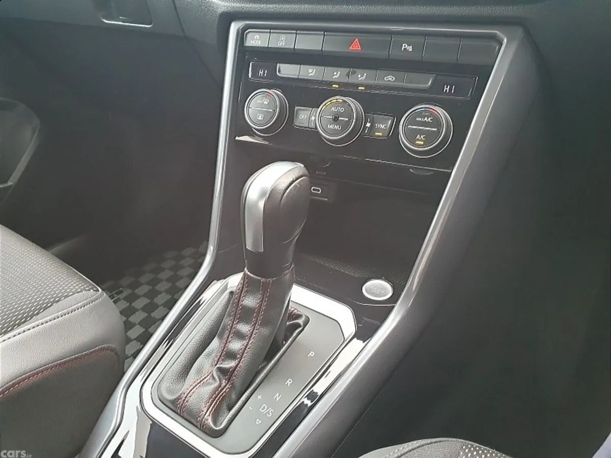 Volkswagen T-Roc SUV, Diesel, 2021, White