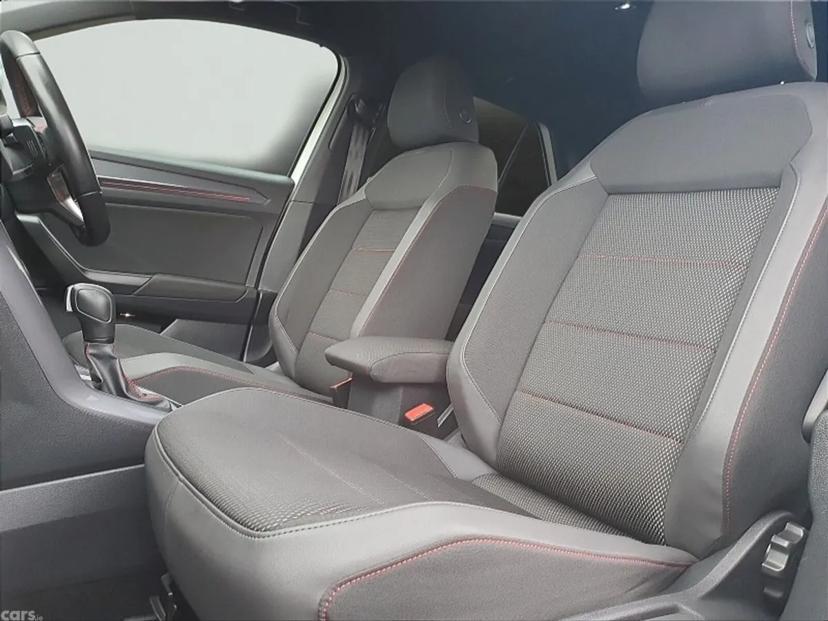 Volkswagen T-Roc SUV, Diesel, 2021, White