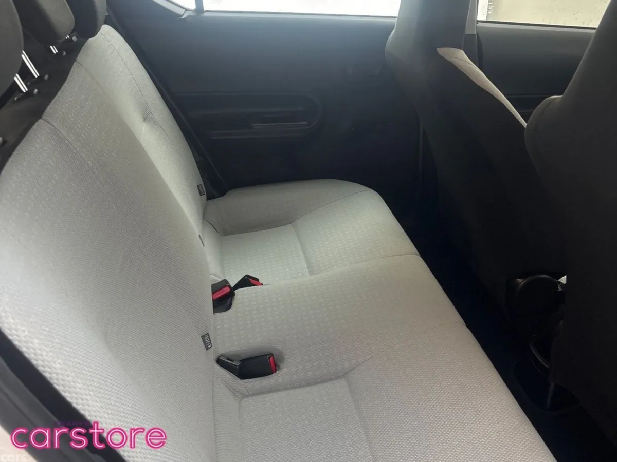 Toyota Aqua Hatchback, Petrol Hybrid, 2021, White