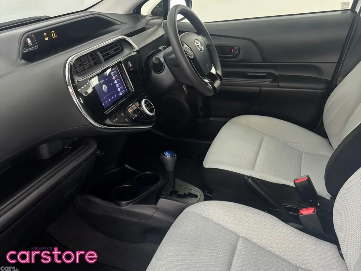Toyota Aqua Hatchback, Petrol Hybrid, 2021, White