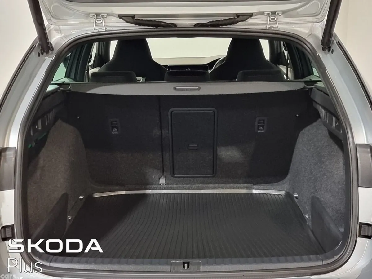 Skoda Octavia Estate, Diesel, 2024, Silver