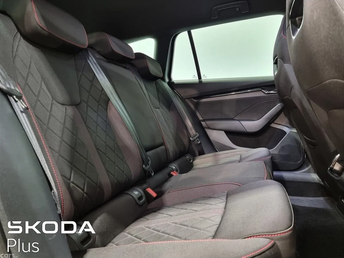 Skoda Octavia Estate, Diesel, 2024, Silver