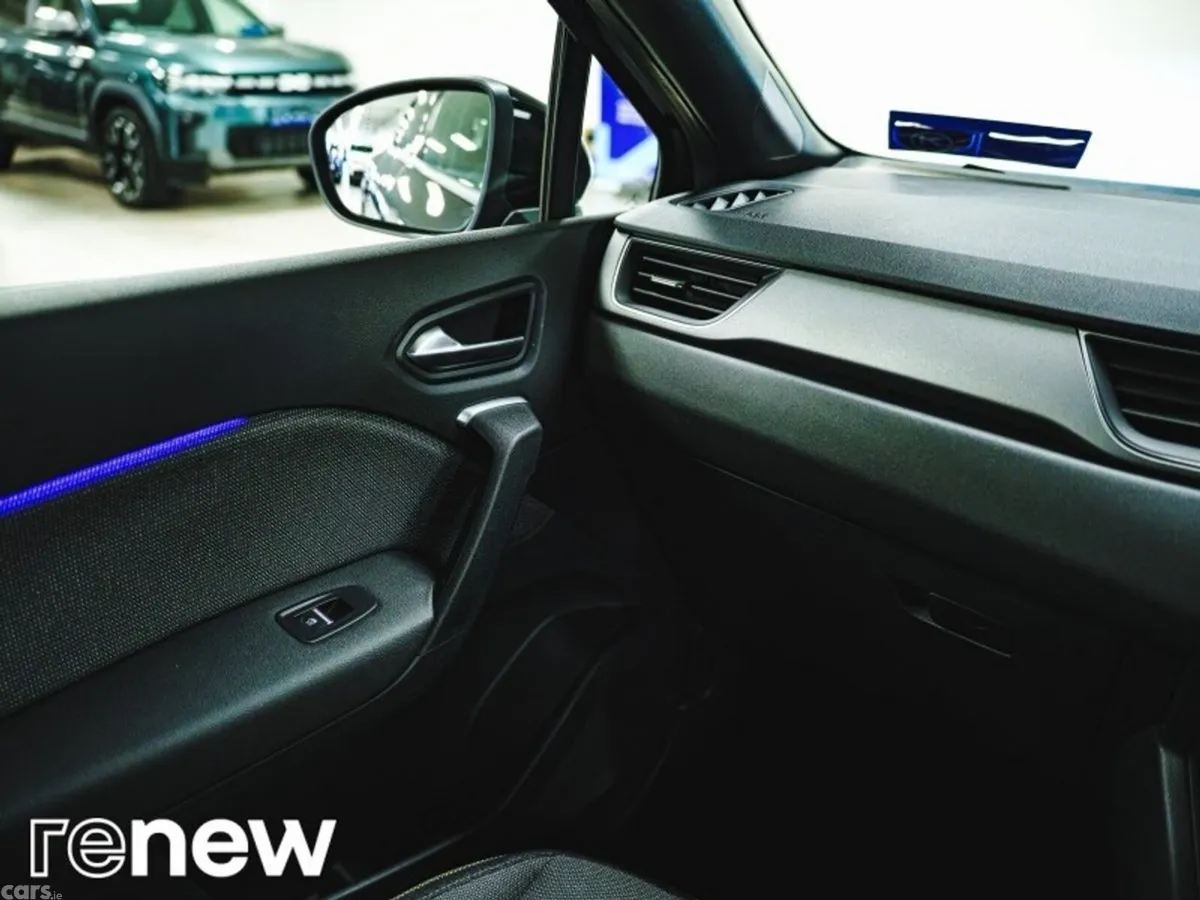 Renault Captur Hatchback, Petrol, 2024, Black