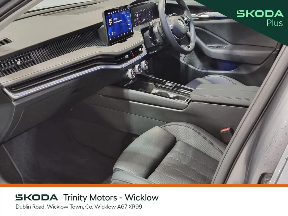 Skoda Superb Saloon, Diesel, 2025, Grey