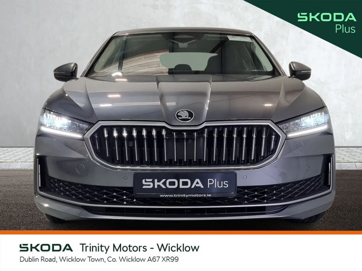 Skoda Superb Saloon, Diesel, 2025, Grey
