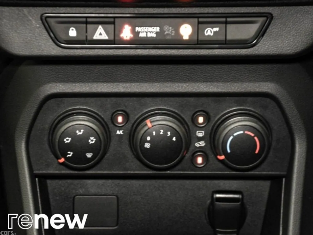 Dacia Sandero Hatchback, Petrol, 2023, Grey