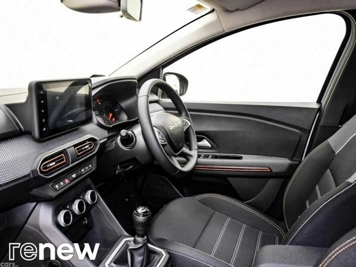 Dacia Sandero Stepway Hatchback, Petrol, 2023, Blue