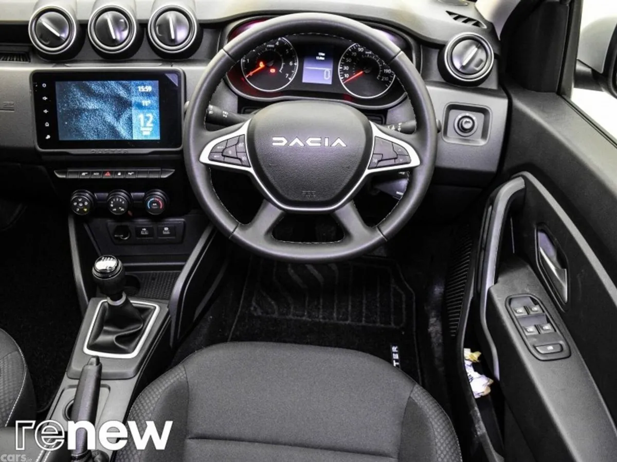 Dacia Duster SUV, Petrol, 2024, Black