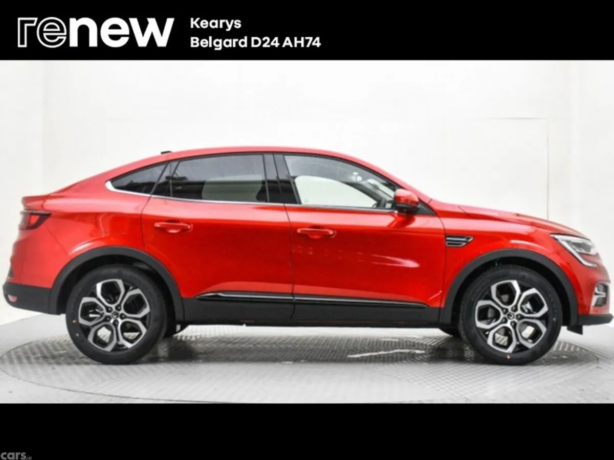 Renault Arkana Hatchback, Petrol, 2022, Red