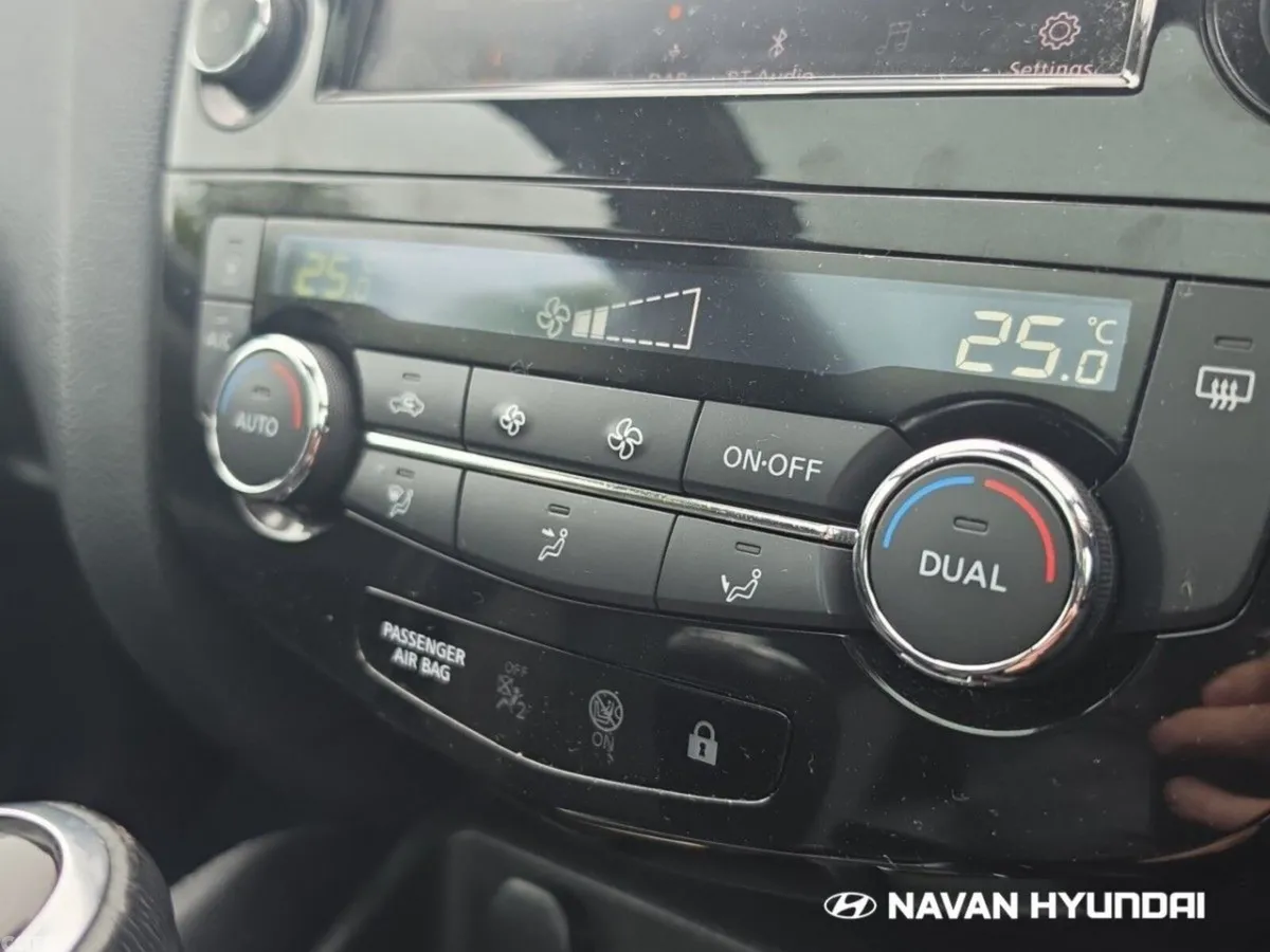 Nissan Qashqai MPV, Diesel, 2019, White
