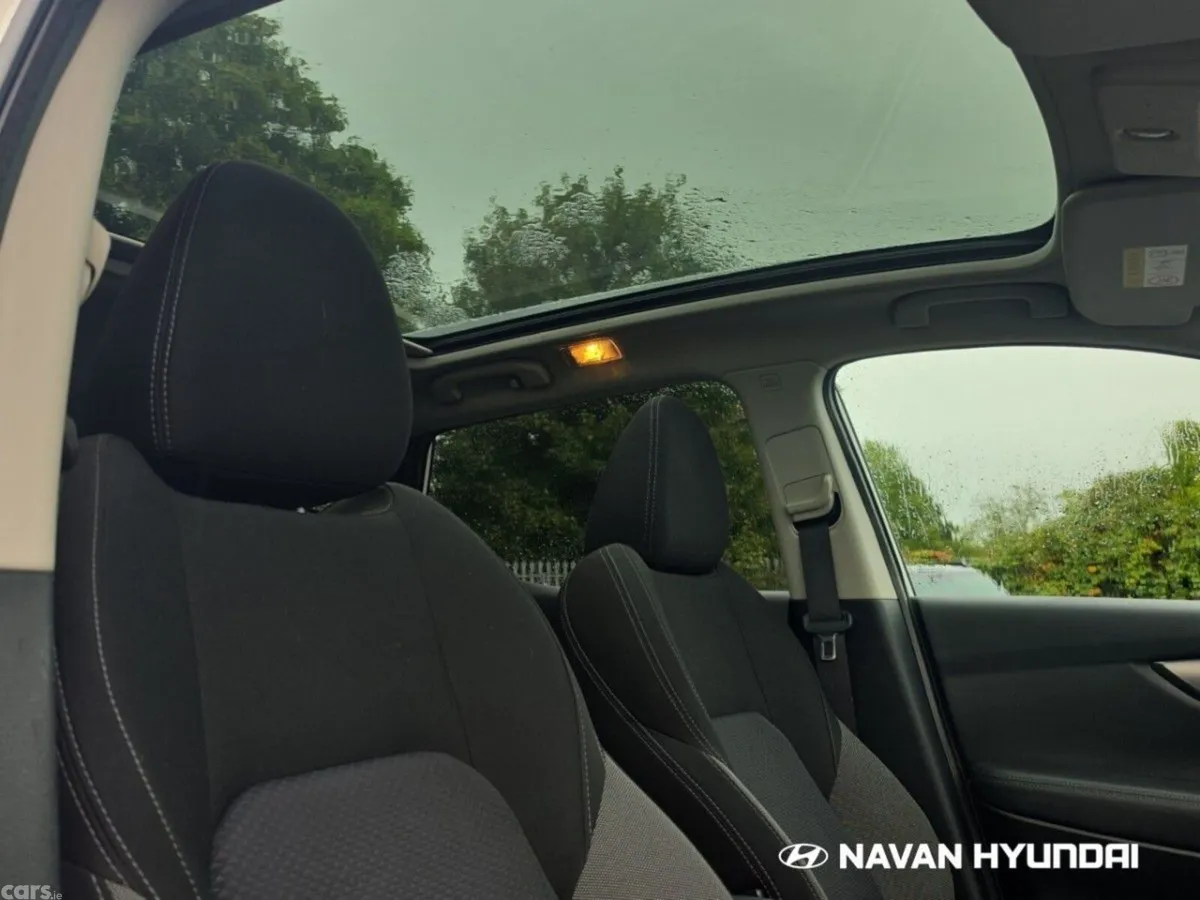 Nissan Qashqai MPV, Diesel, 2019, White