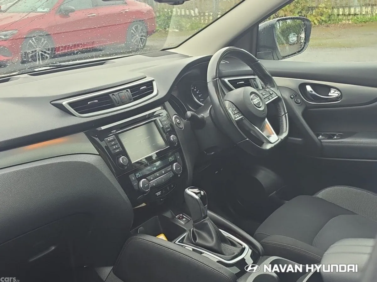 Nissan Qashqai MPV, Diesel, 2019, White