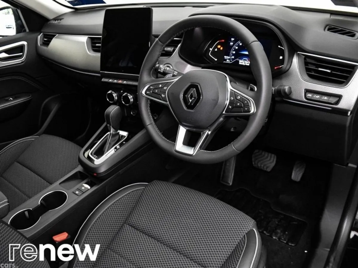 Renault Arkana Hatchback, Petrol, 2023, Black