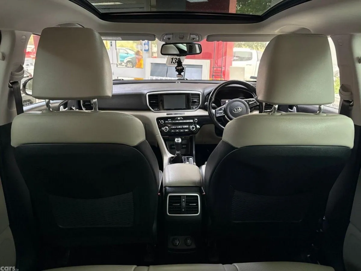 Kia Sportage MPV, Diesel, 2019, White